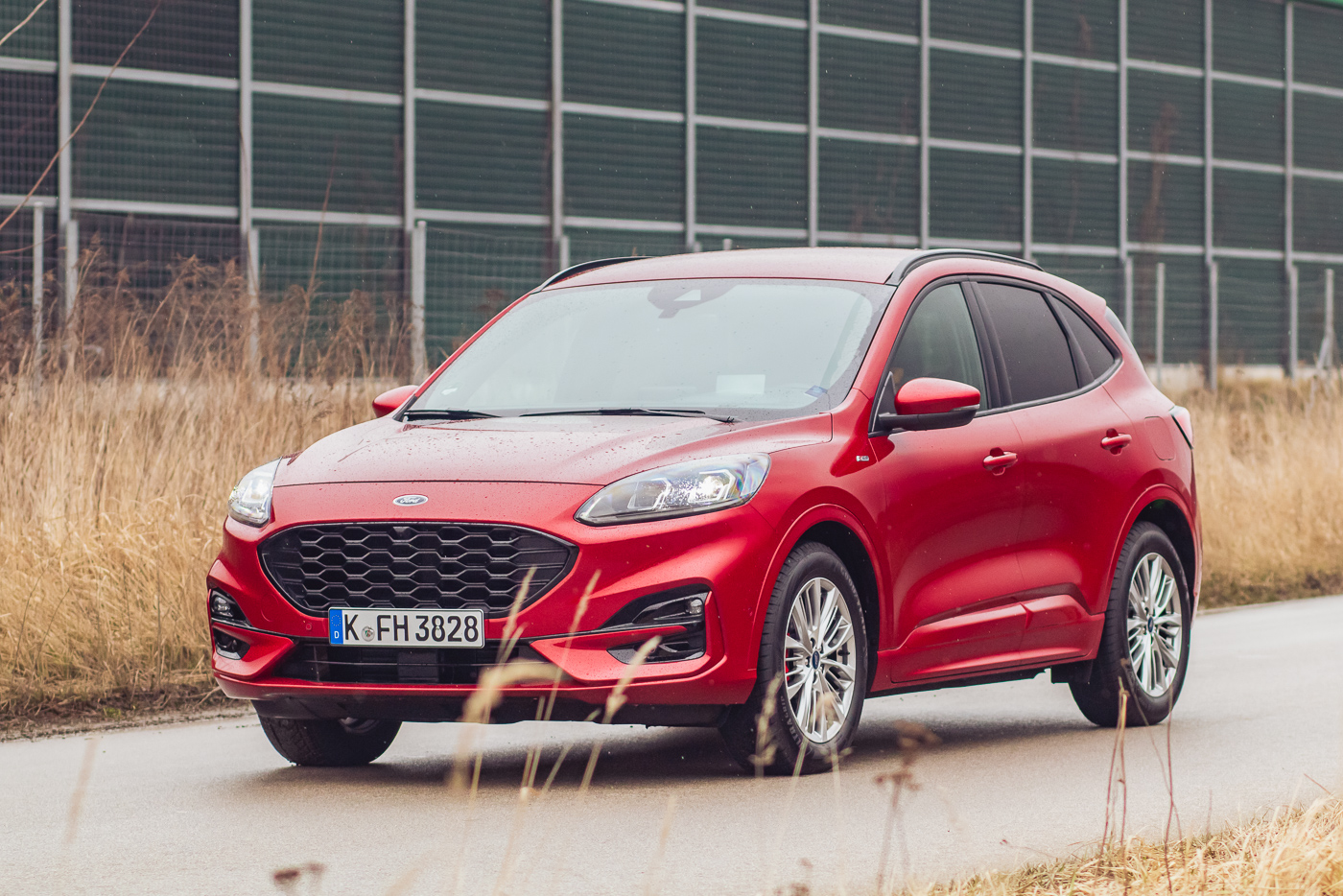 ford kuga hybrid 