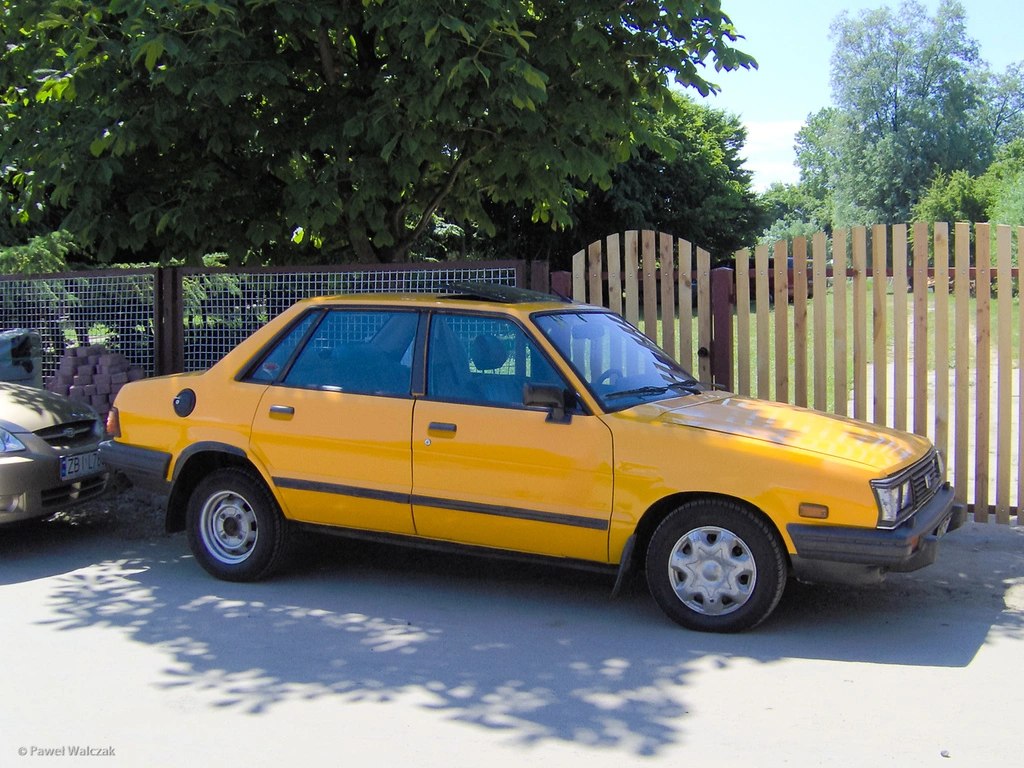 subaru leone