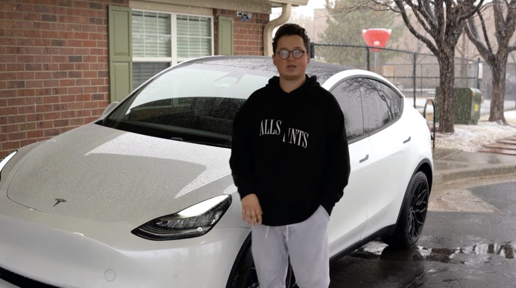 tesla model y usterki