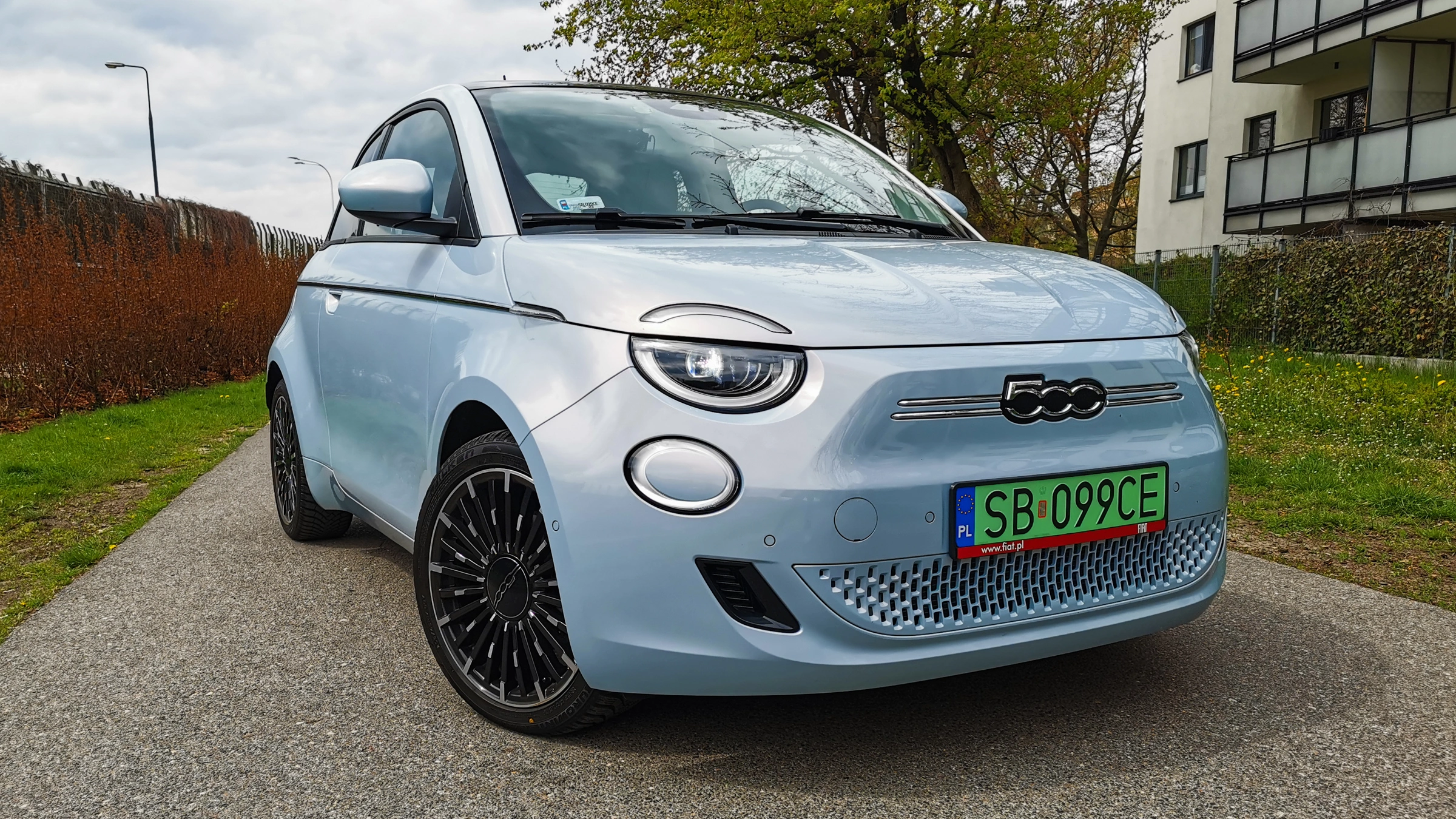 elektryczny fiat 500