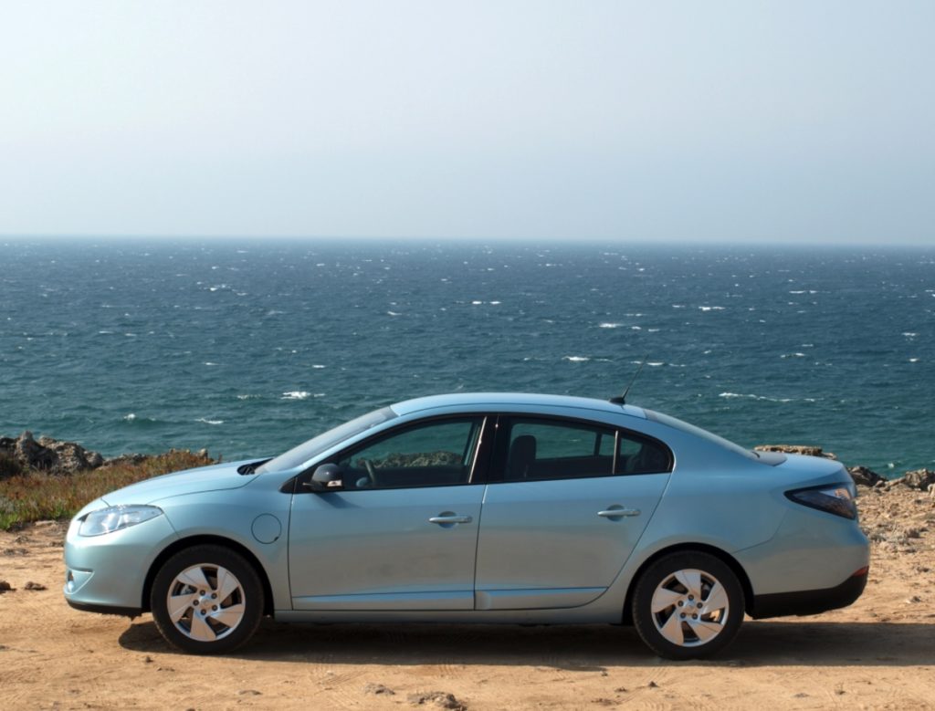 wymiana baterii renault fluence z.e.