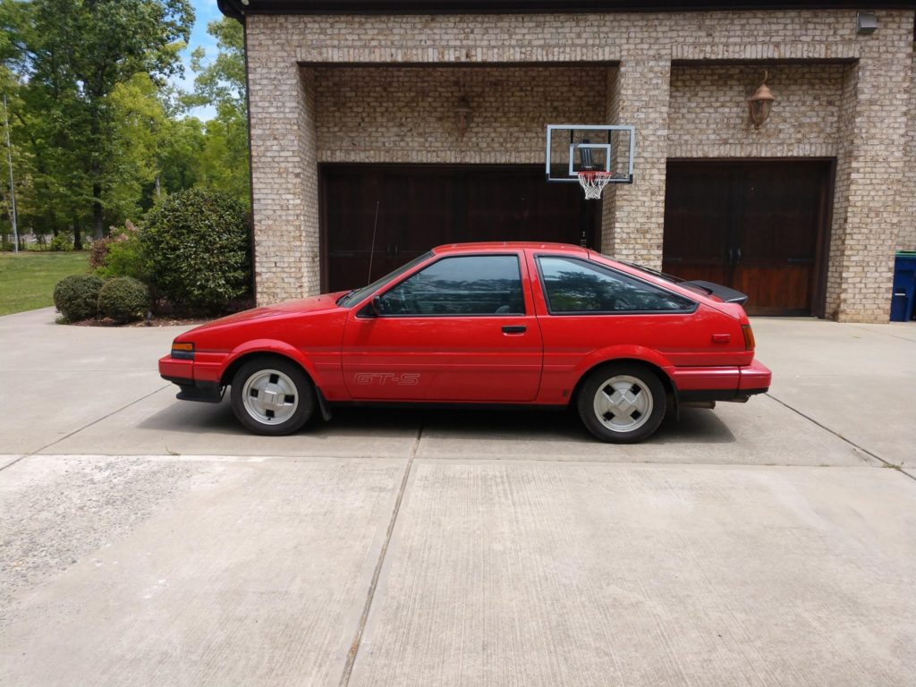 Toyota Corolla AE86 GT-S 