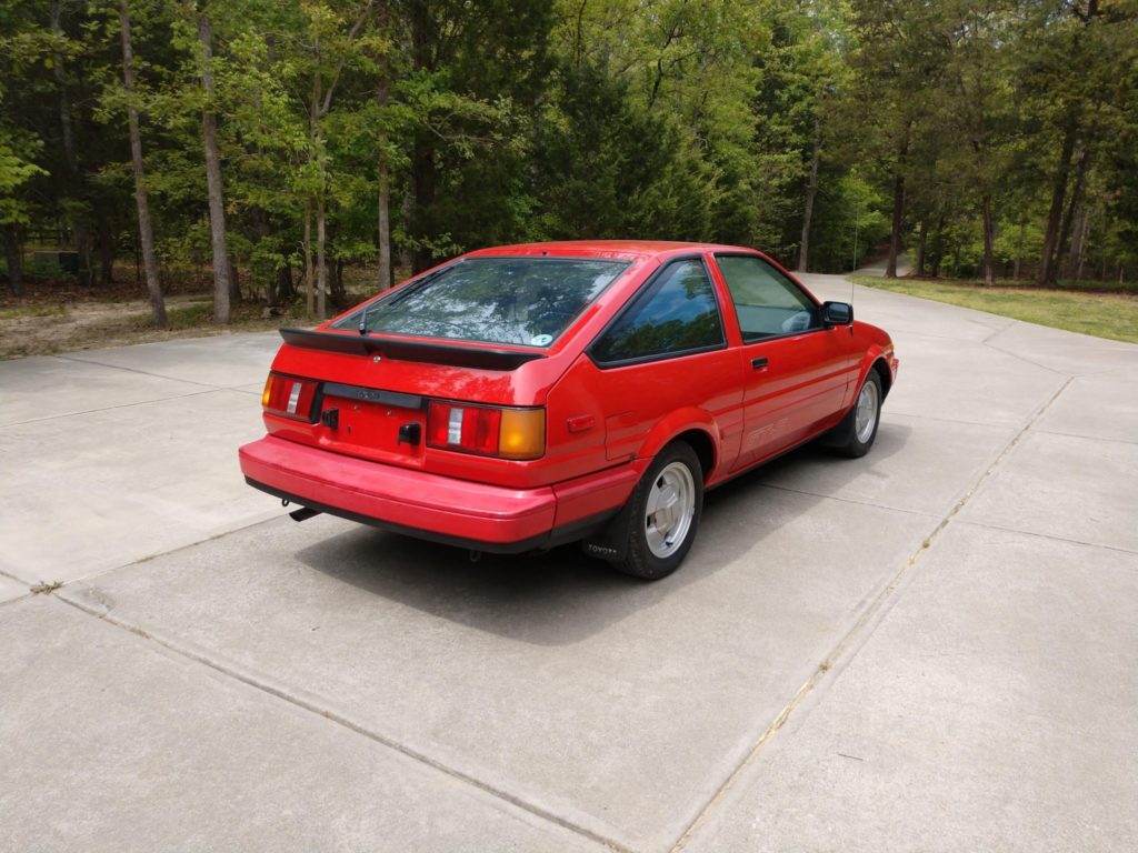Toyota Corolla AE86 GT-S 