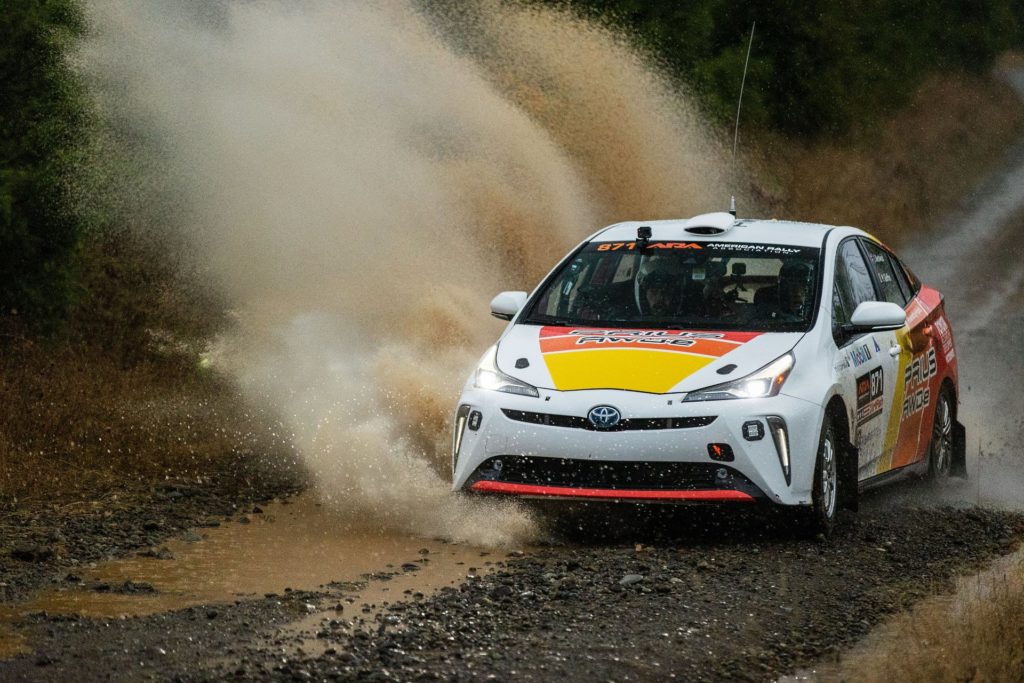 Toyota Prius AWD-e 