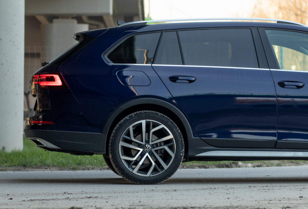 volkswagen golf alltrack 2021 test 