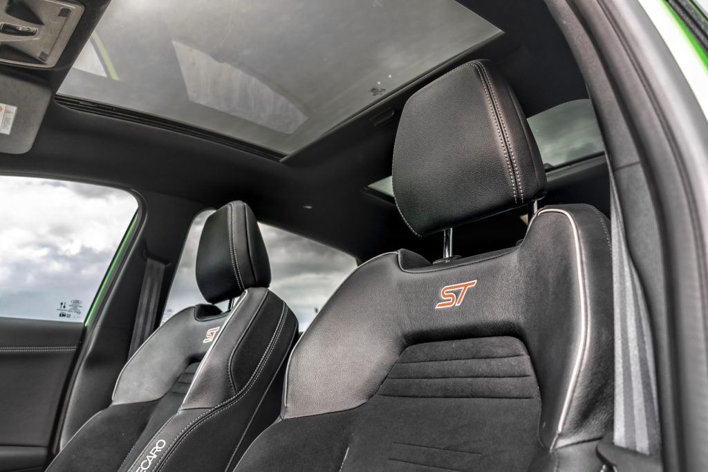 ford puma st 2021 cena
