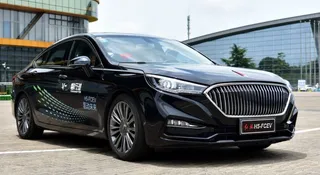 Oto Hongqi H5 FCEV. Cała nadzieja dla fanów napędów wodorowych leży w Chinach
