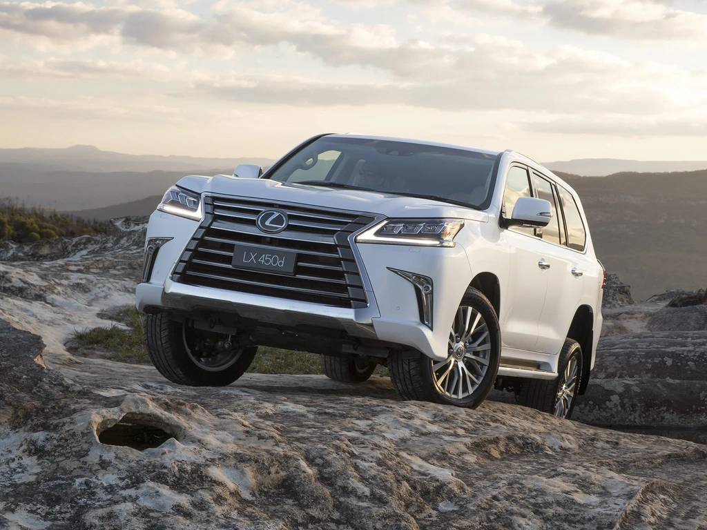 nowy Lexus LX 