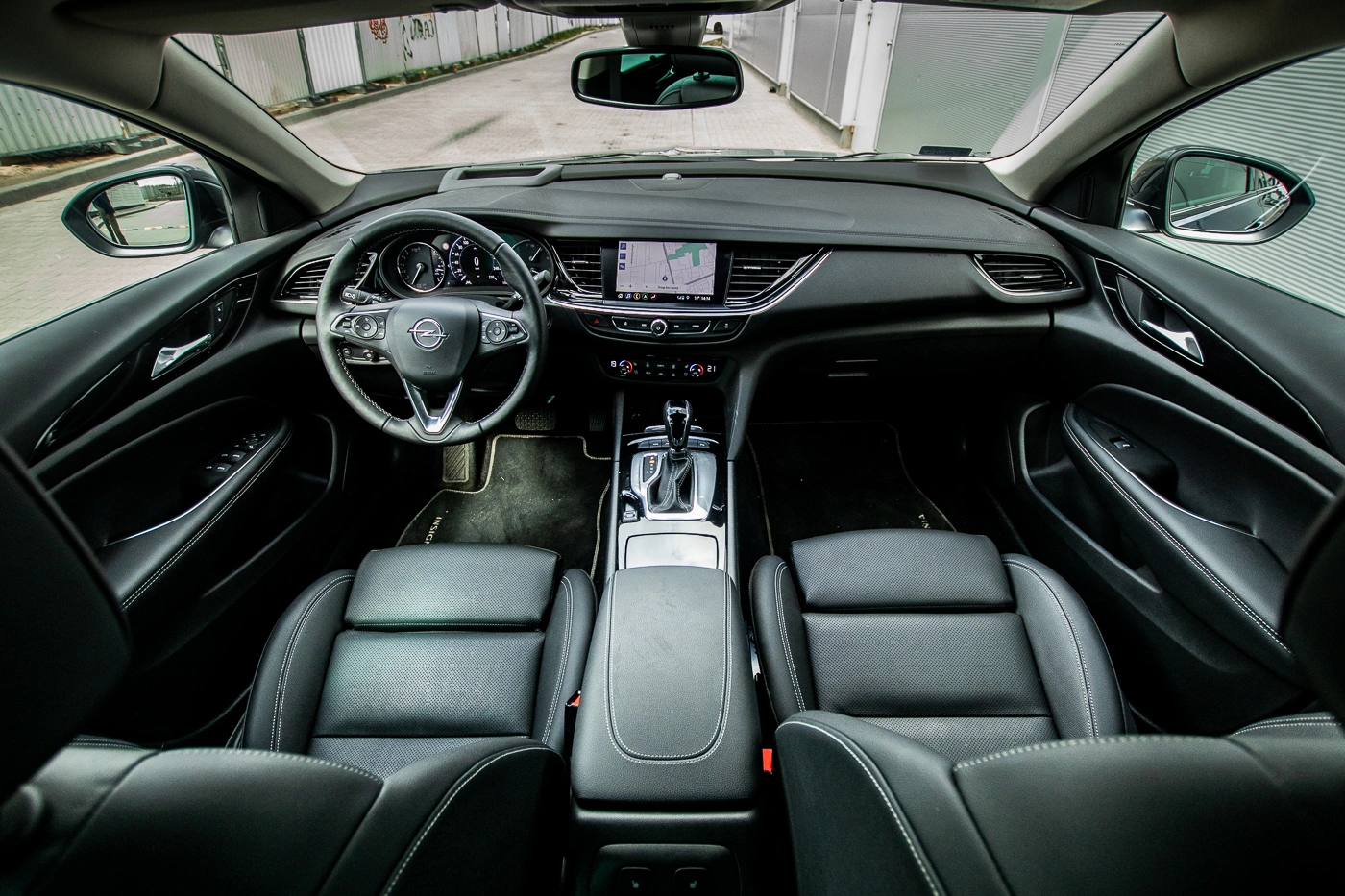 opel insignia 2.0 turbo