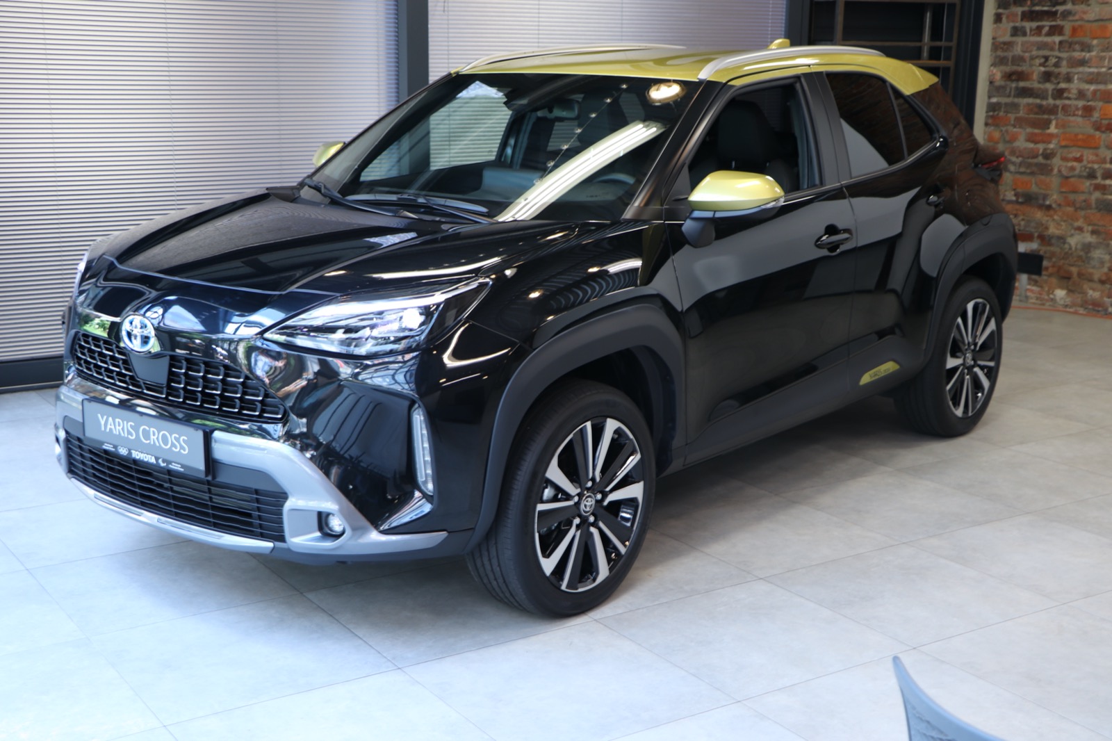 toyota yaris cross