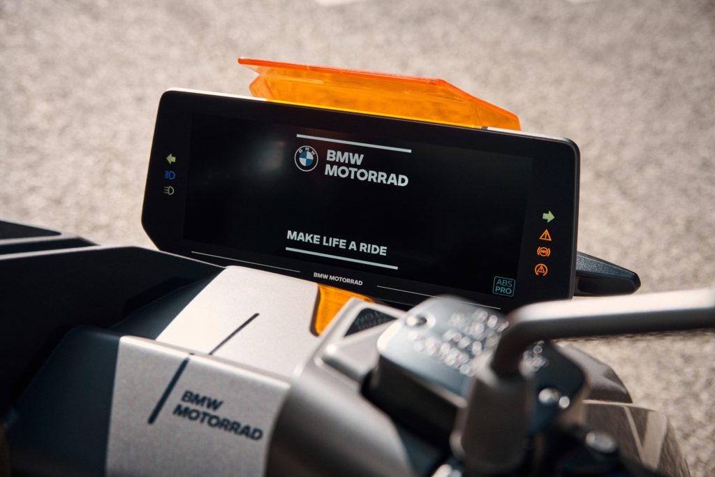 bmw motorrad CE04
