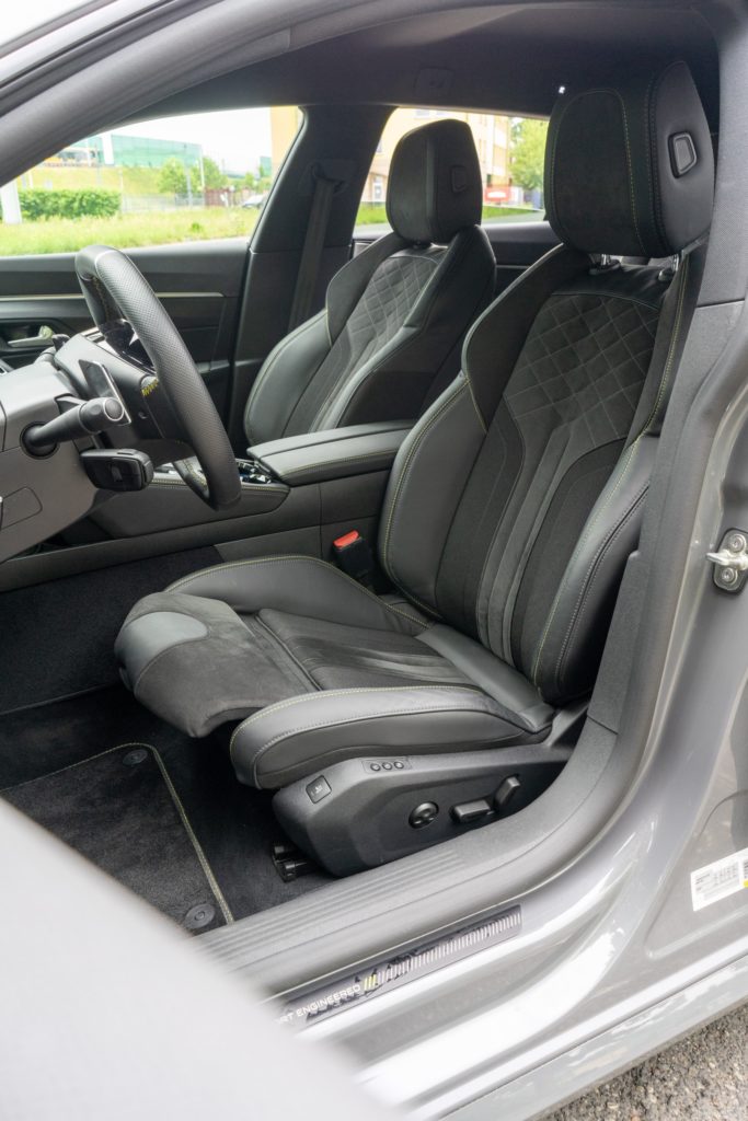 peugeot 508 pse sw wnętrze 