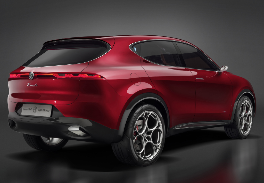 alfa romeo SUV 