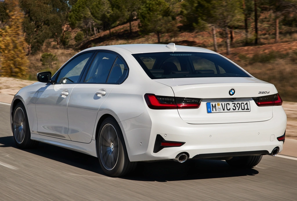 bmw serii 3 wyciek lifting 55