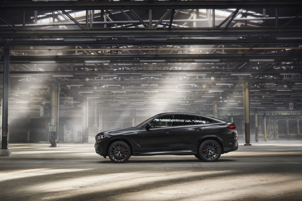 BMW X5 X6 Black Vermilion 