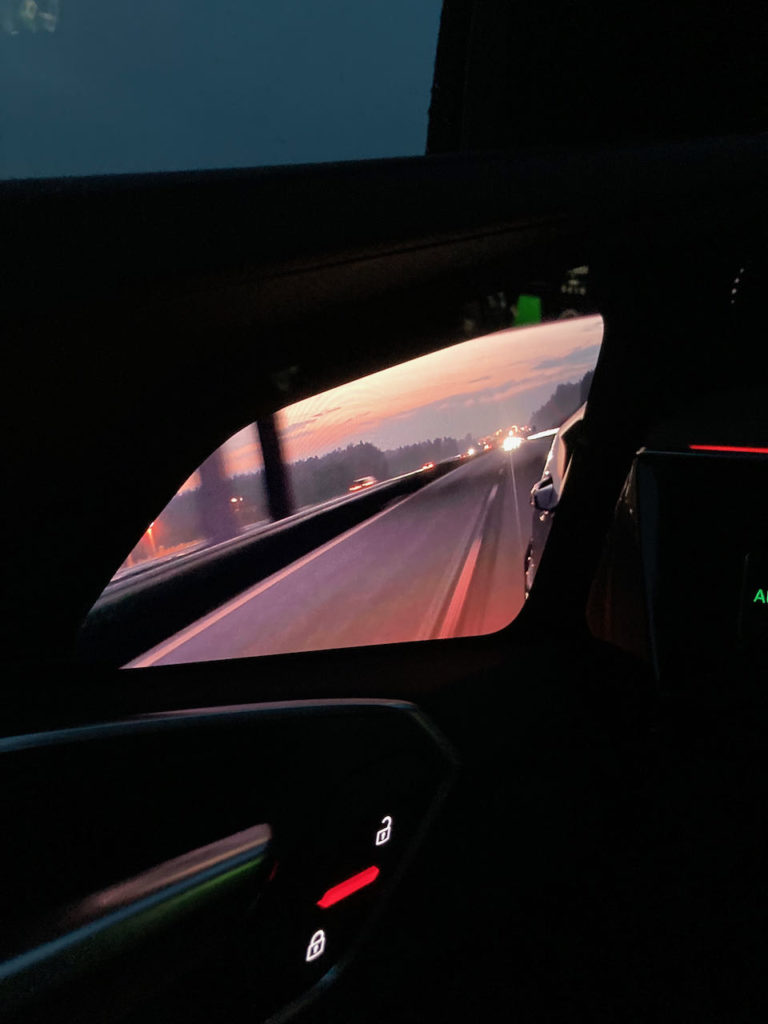 wirtualne lusterka nocą audi e tron s 