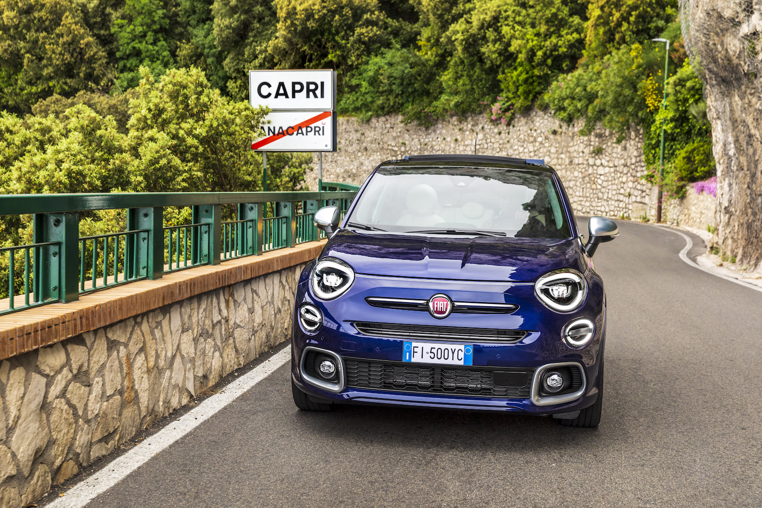 Naprawdę to zrobili. Oto Fiat 500X Yachting, czyli ten bez dachu (tak jakby)