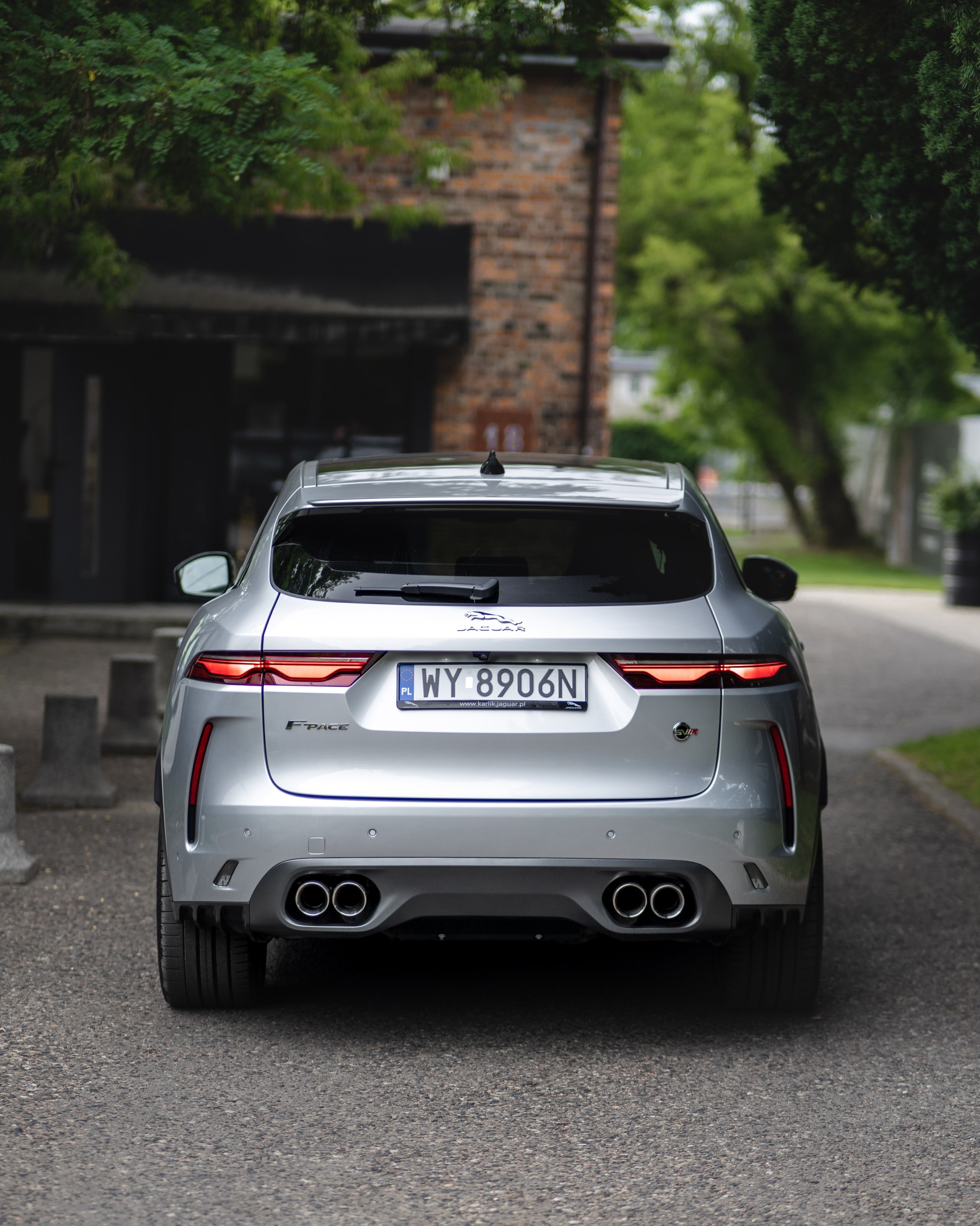 Jaguar F-Pace SVR 