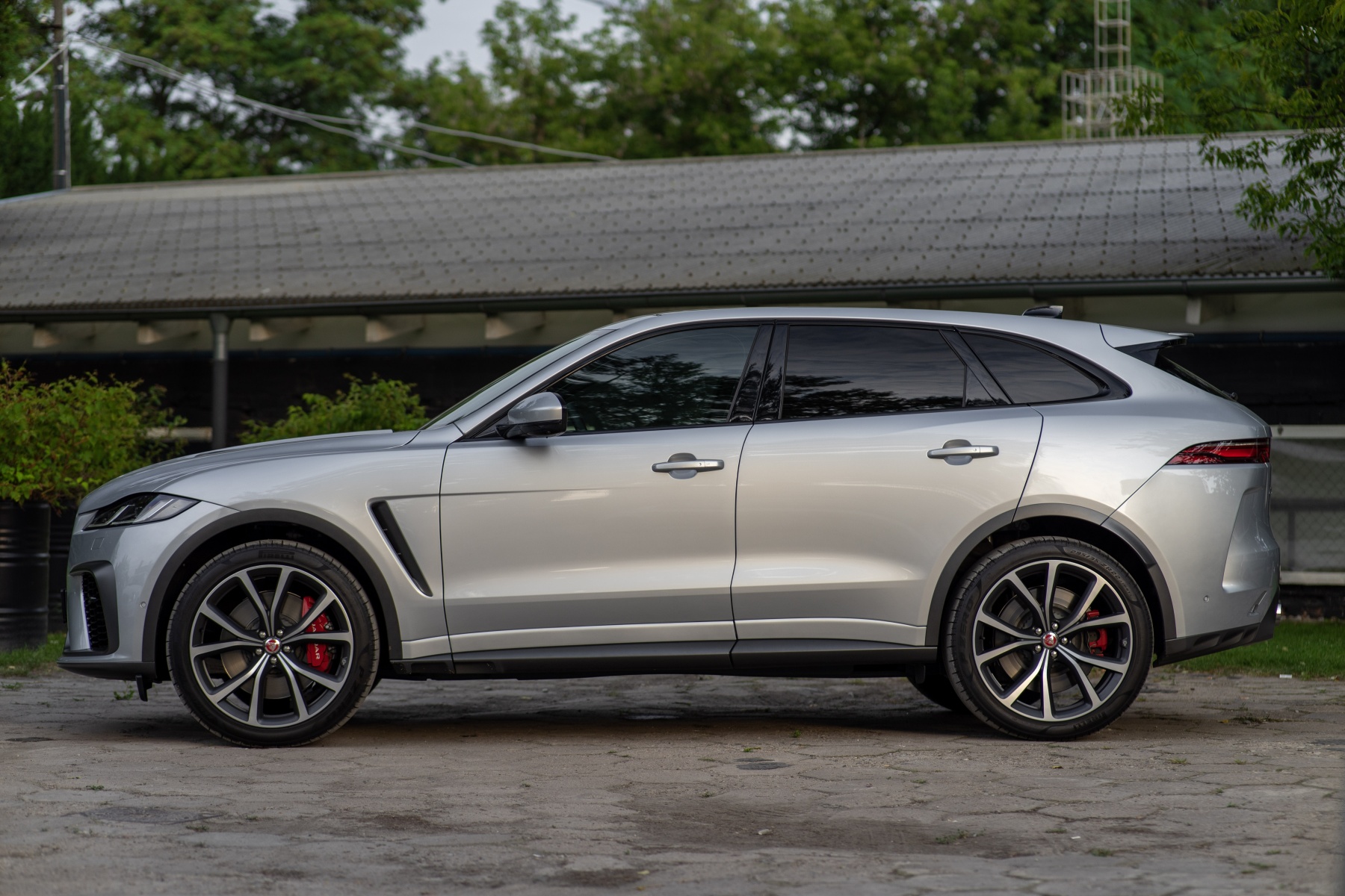 Jaguar F-Pace SVR 