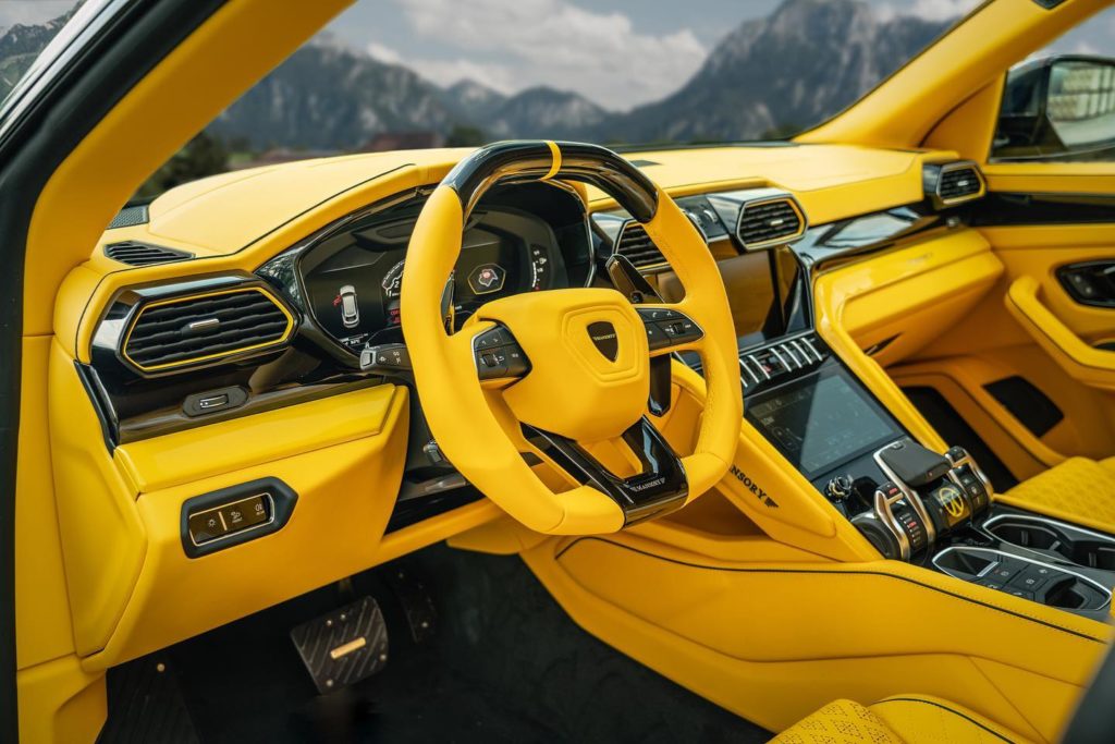 Lamborghini Urus mansory żółte 