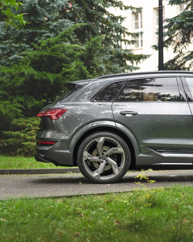 audi e-tron s 2021 koła 