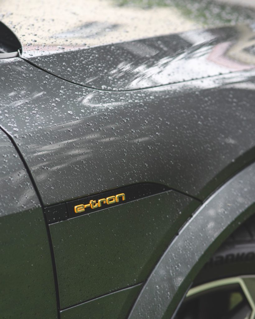 audi e-tron s 2021 cena 
