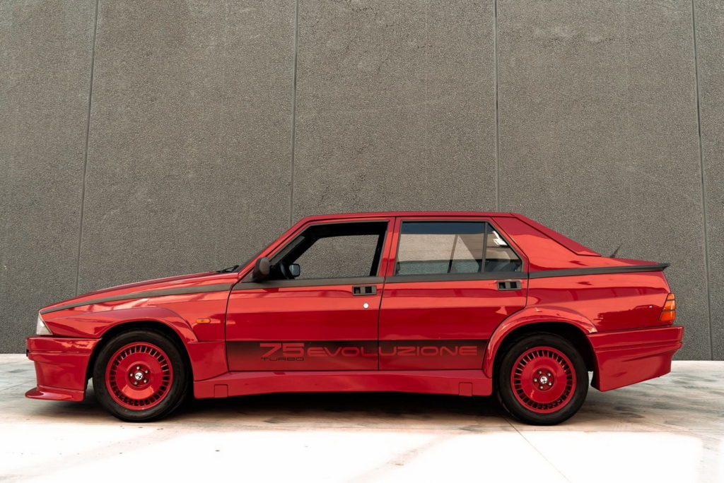 Alfa Romeo 75 Evoluzione 
