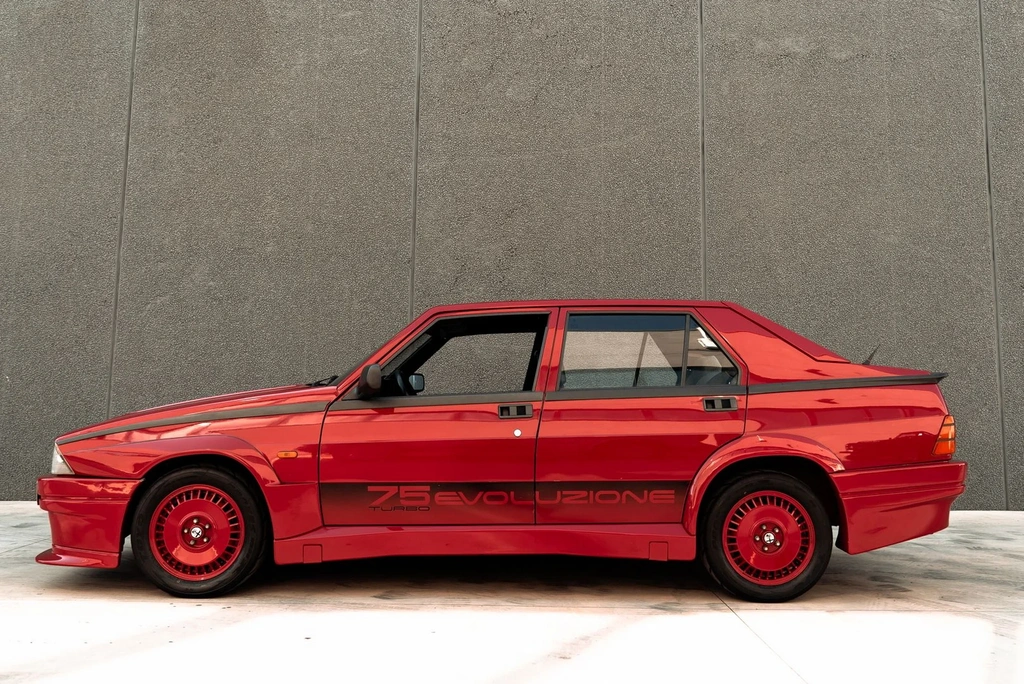 Alfa Romeo 75 Evoluzione