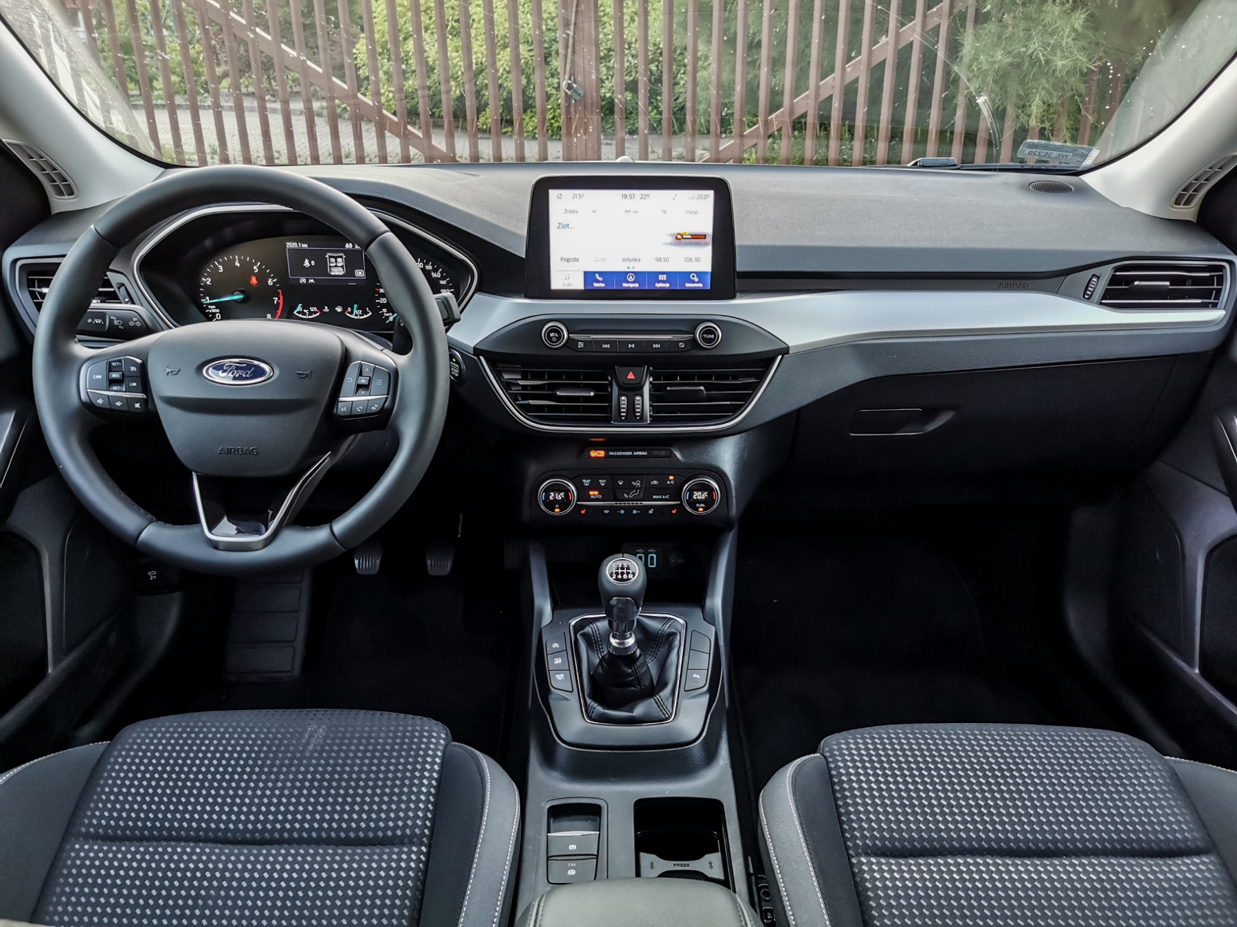 Ford Focus sedan 