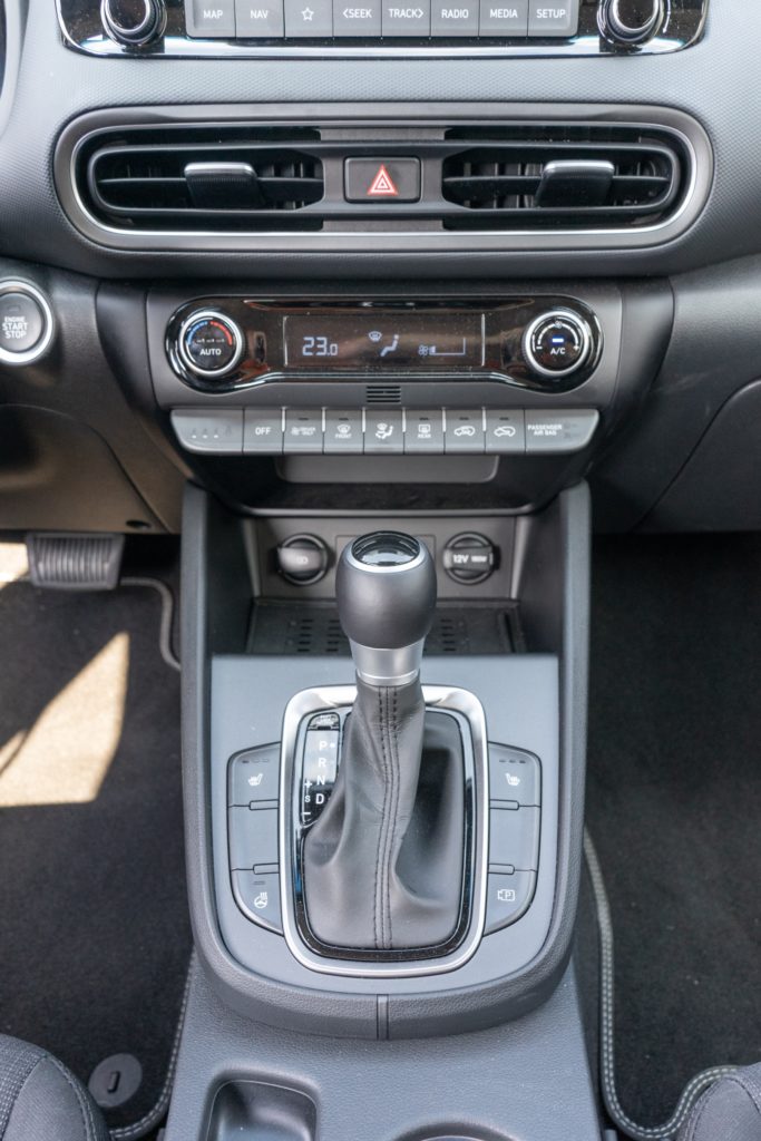 hyundai kona hybrid 2021 cena 