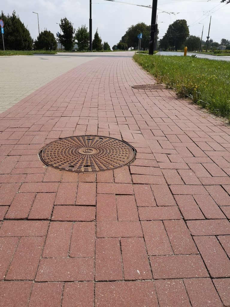 jazda po ścieżce rowerowej