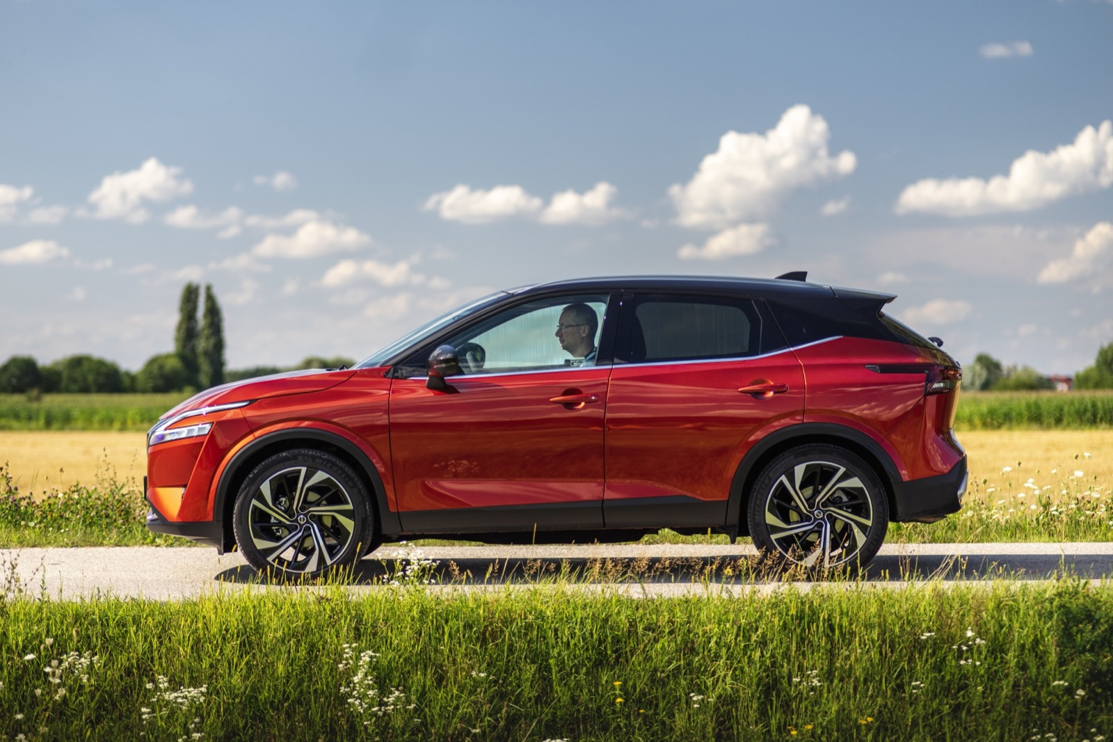 nissan qashqai 2021 cena