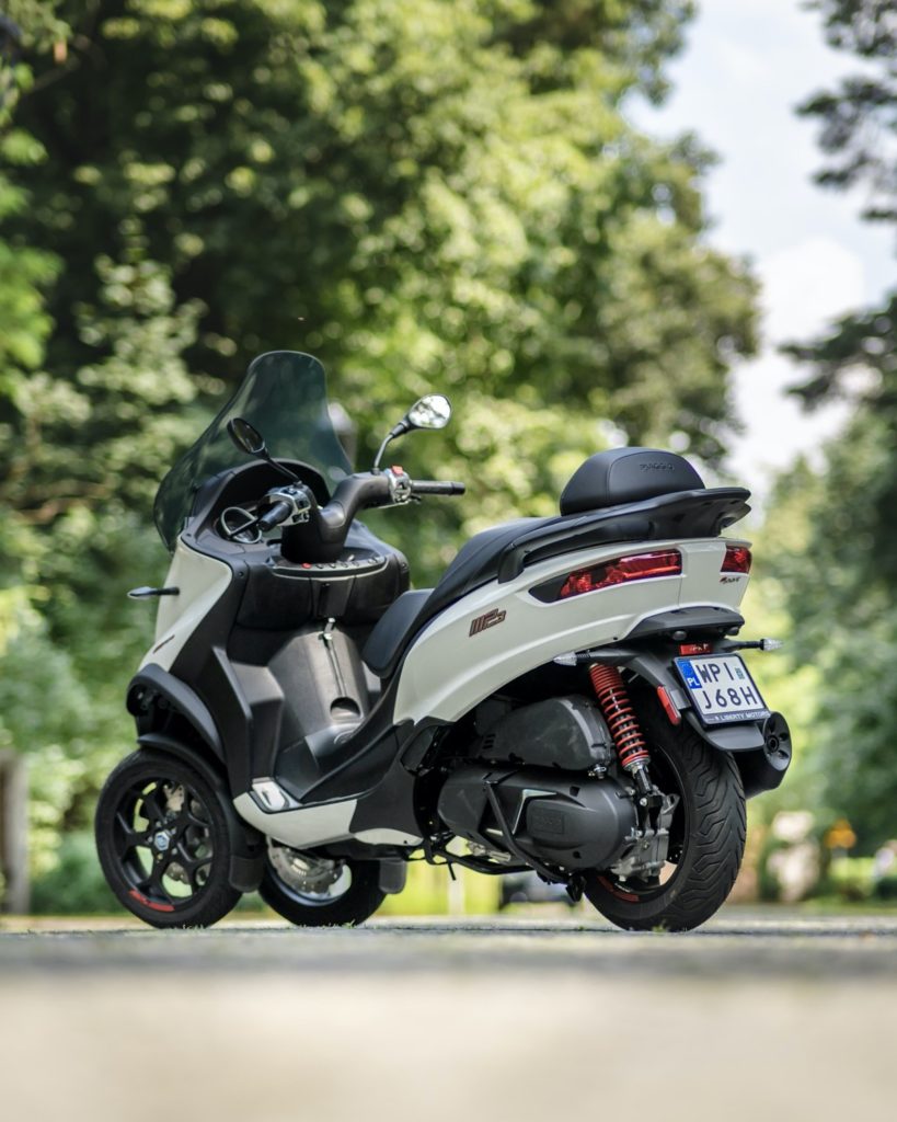 piaggio mp3 400