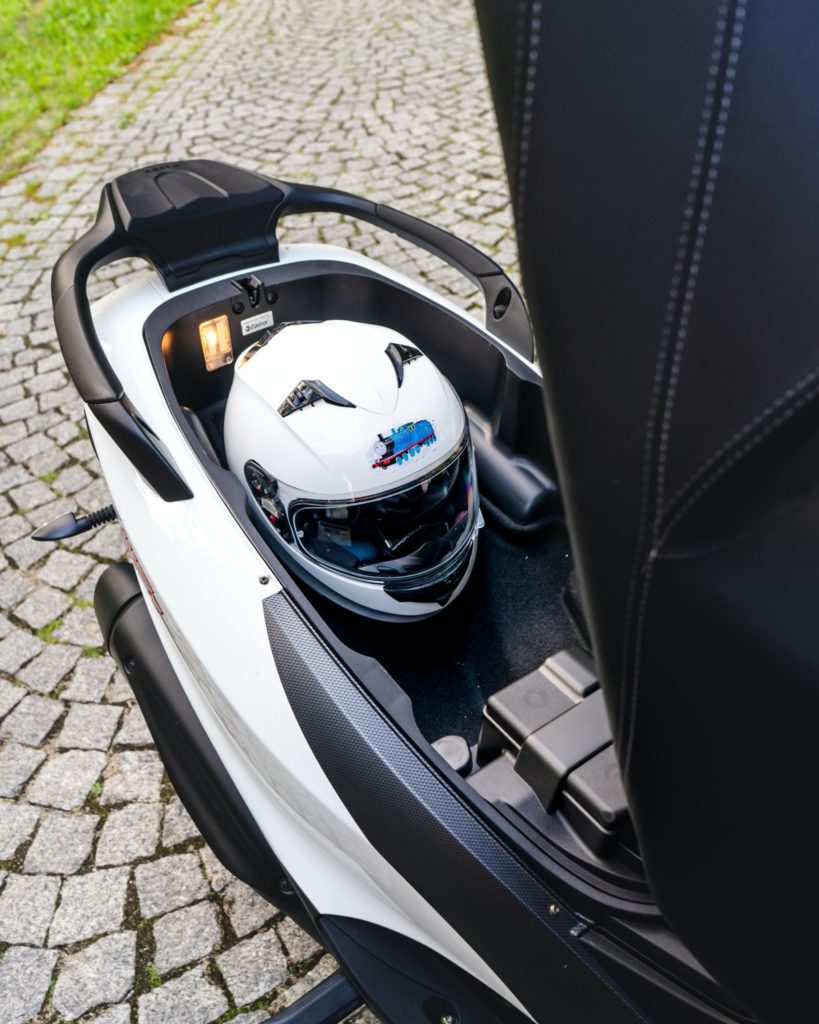 piaggio mp3 400