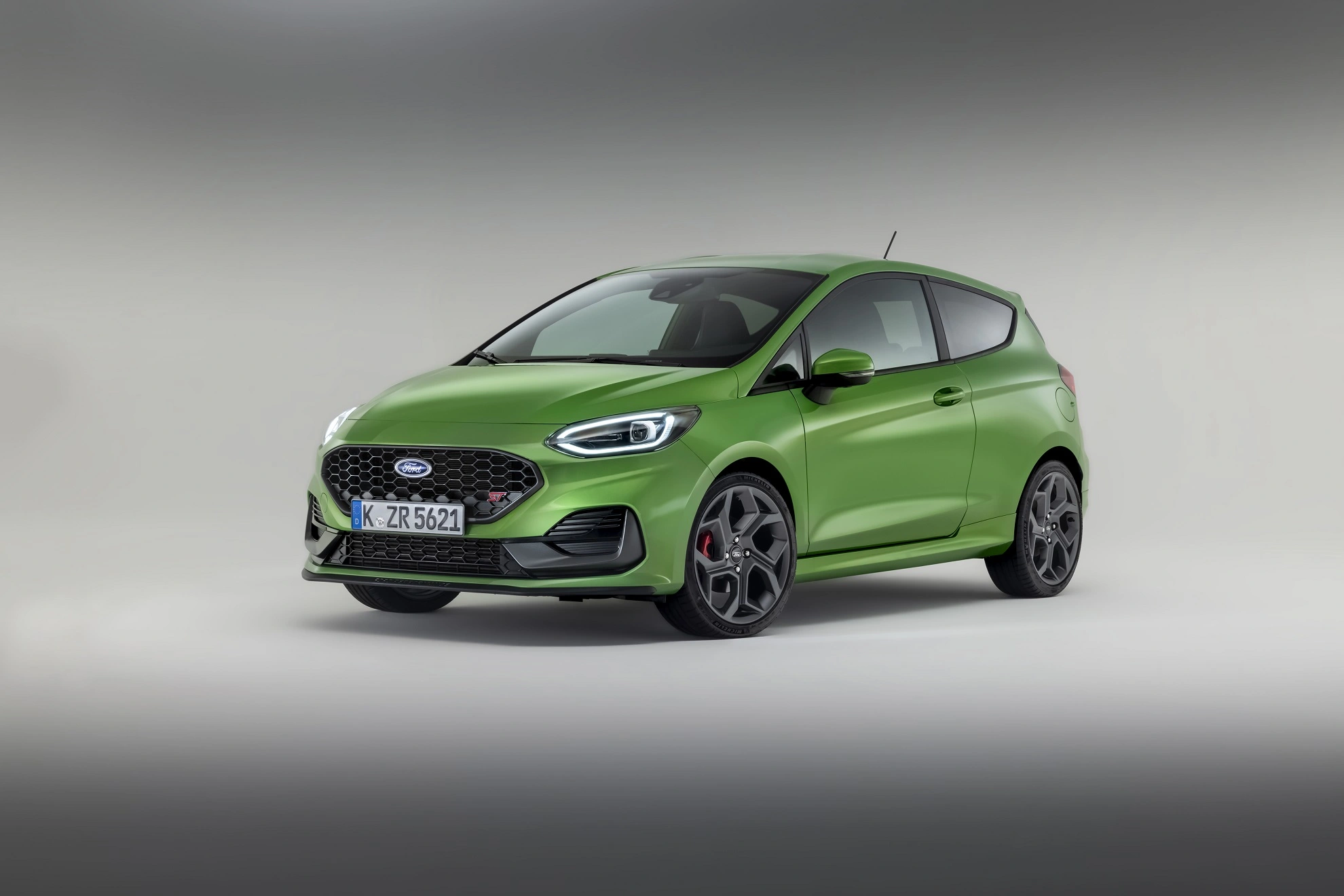 ford fiesta lifting