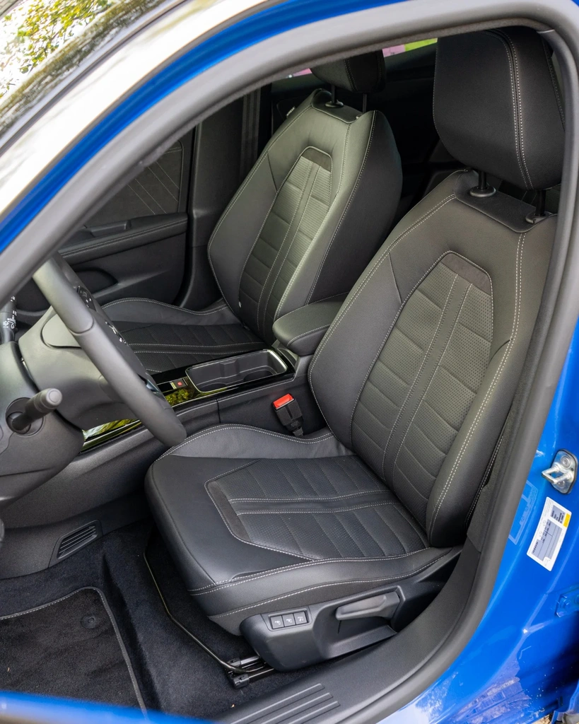 opel mokka e 2021 fotele