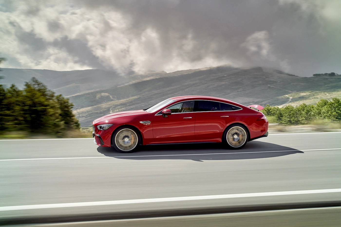 mercedes-amg gt 4door coupe 63 s e performance 