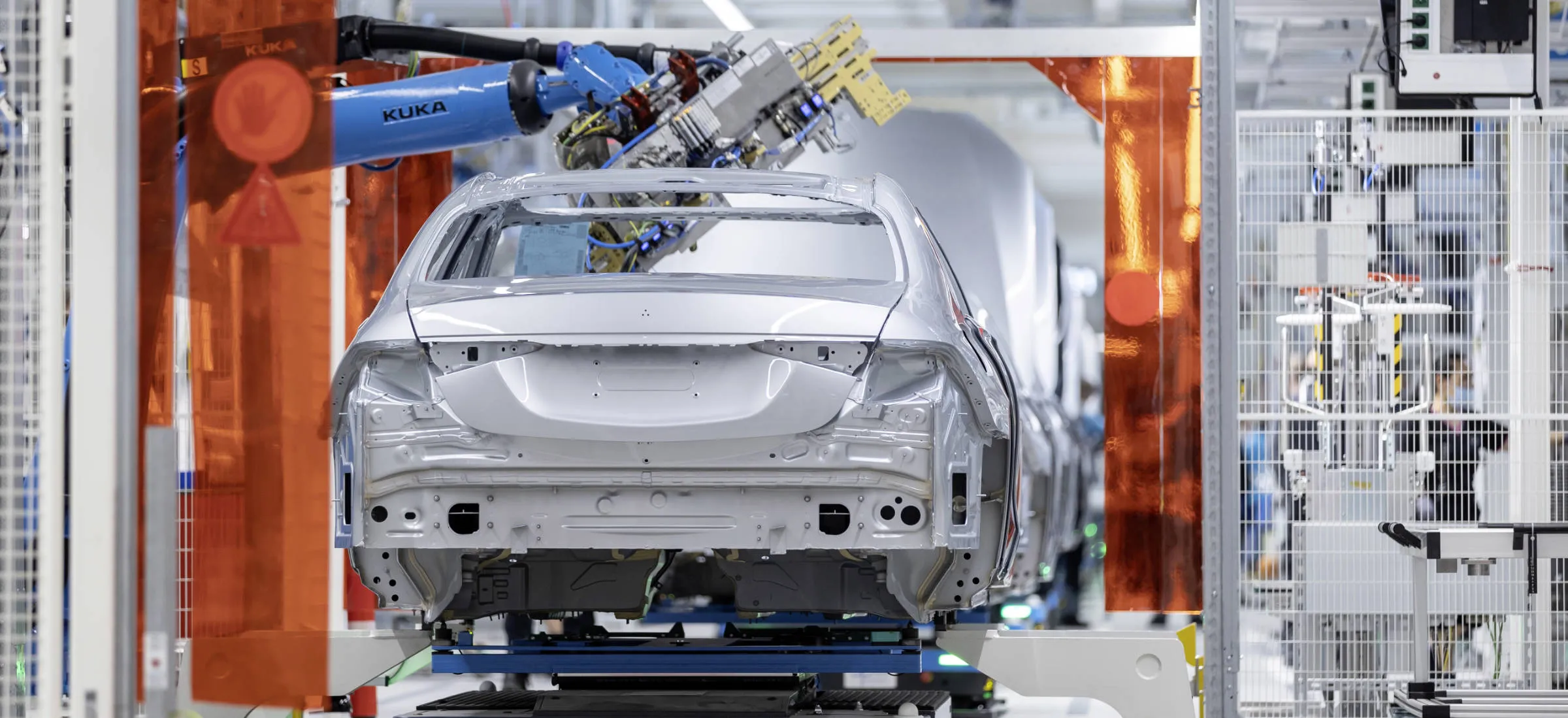 Mercedes proponuje sowite odprawy – nawet 400 tys. euro