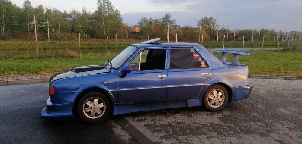 Ta Skoda 105 przenosi nas do wspaniałych czasów Matador Tuning Show