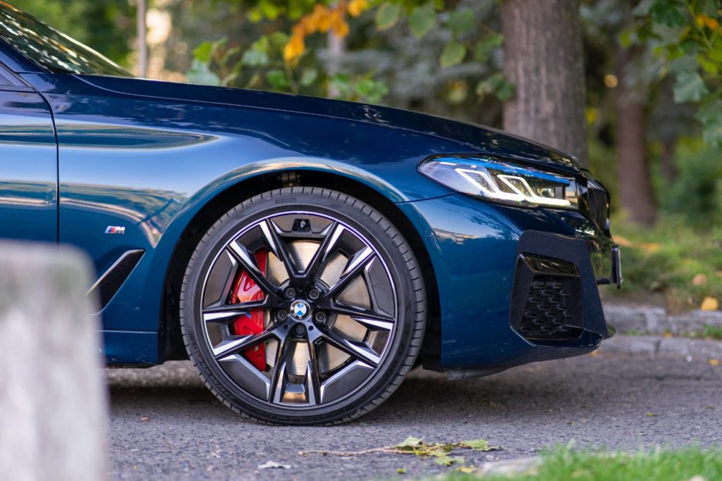 bmw 545e xDrive cena 