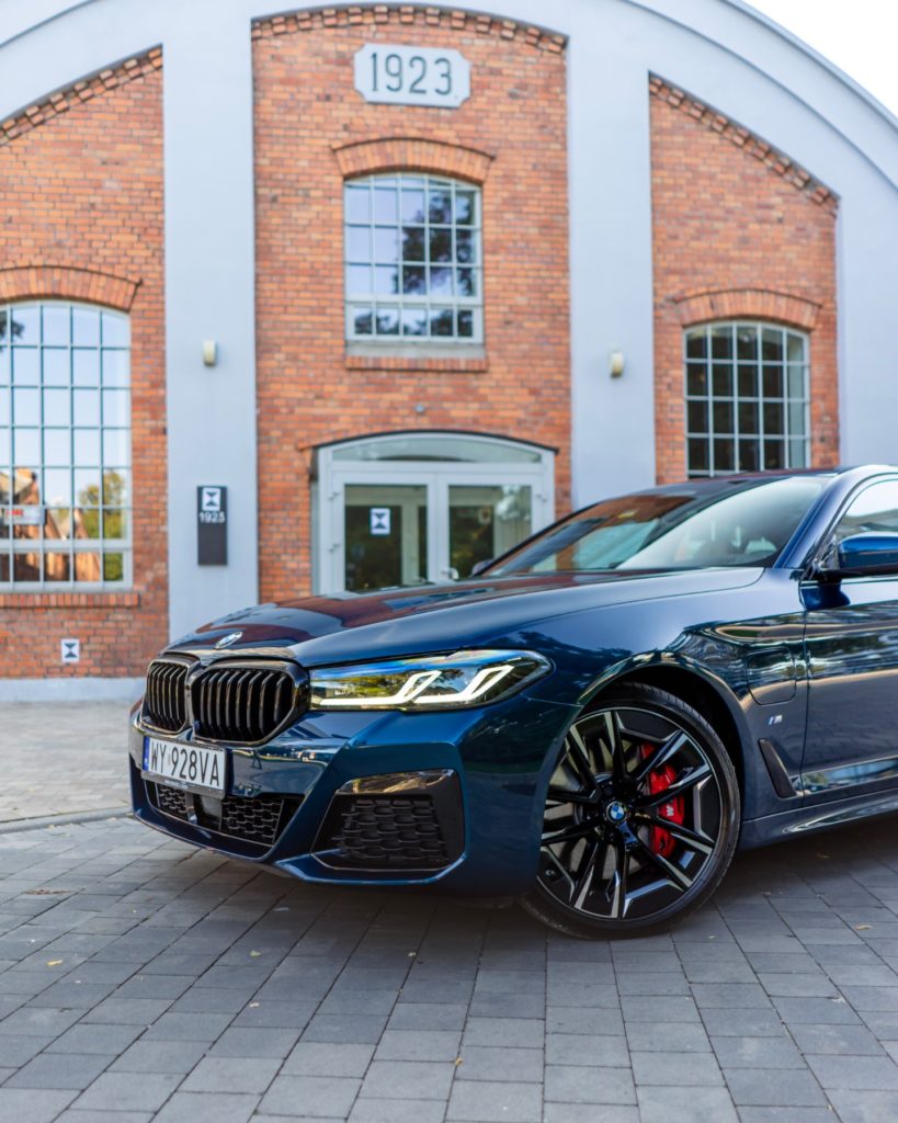 bmw 545e xDrive test 