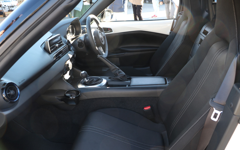 mazda mx-5 990s 