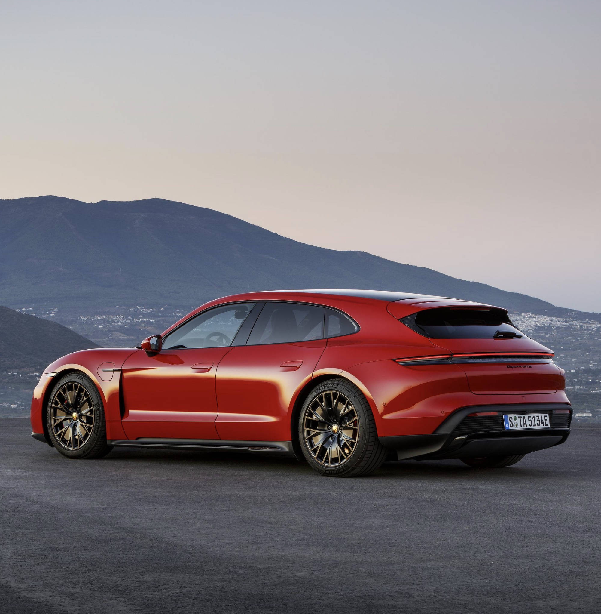 Porsche Taycan GTS 