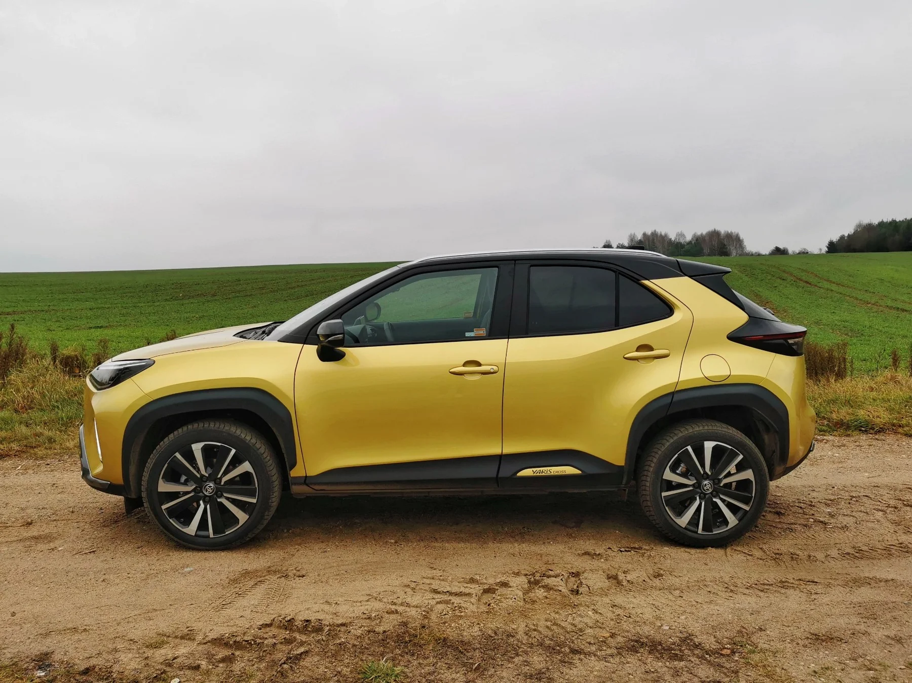Toyota Yaris Cross cena