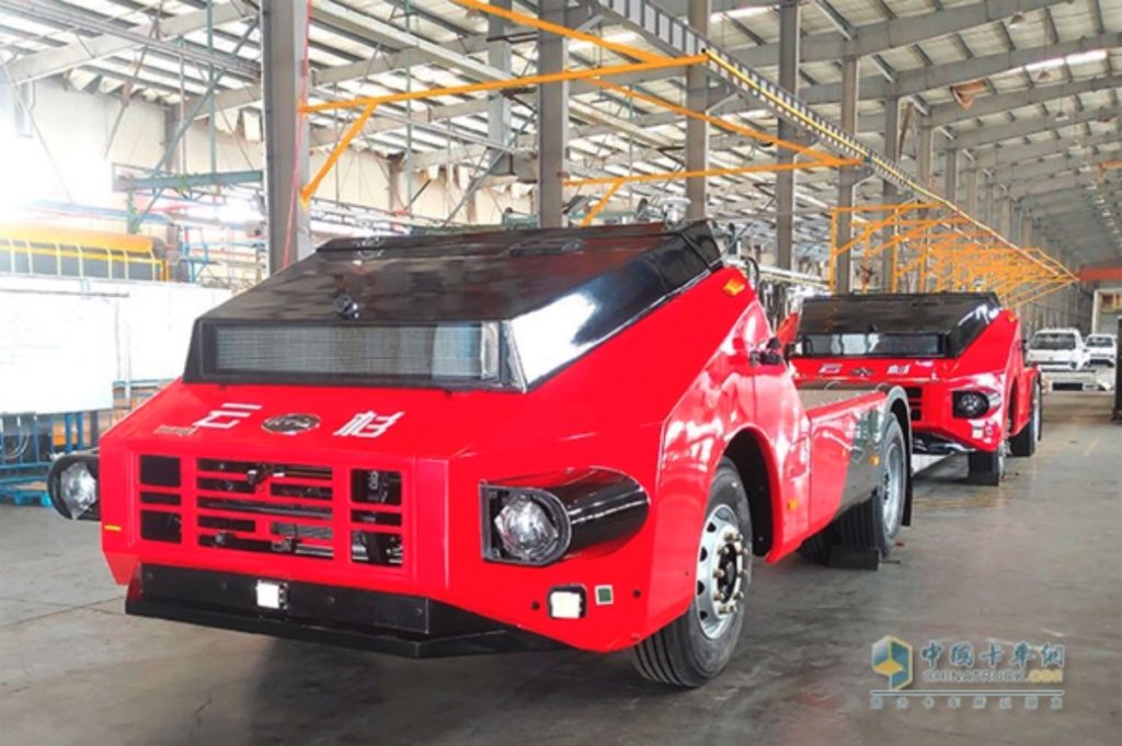 byd ciągnik siodłowy bez kabiny 