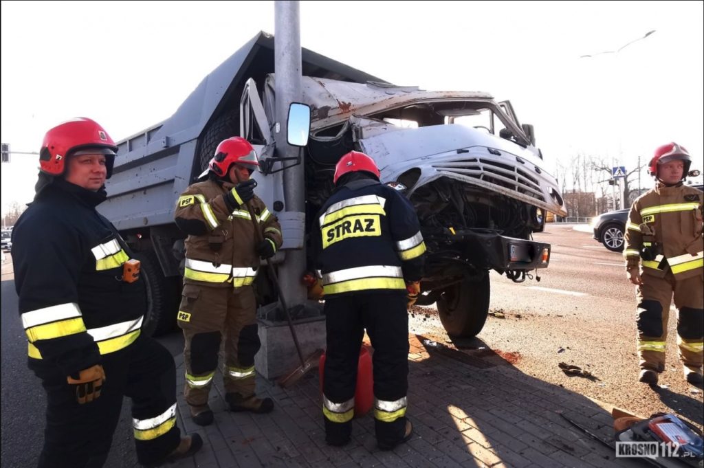 kamaz wypadek krosno 