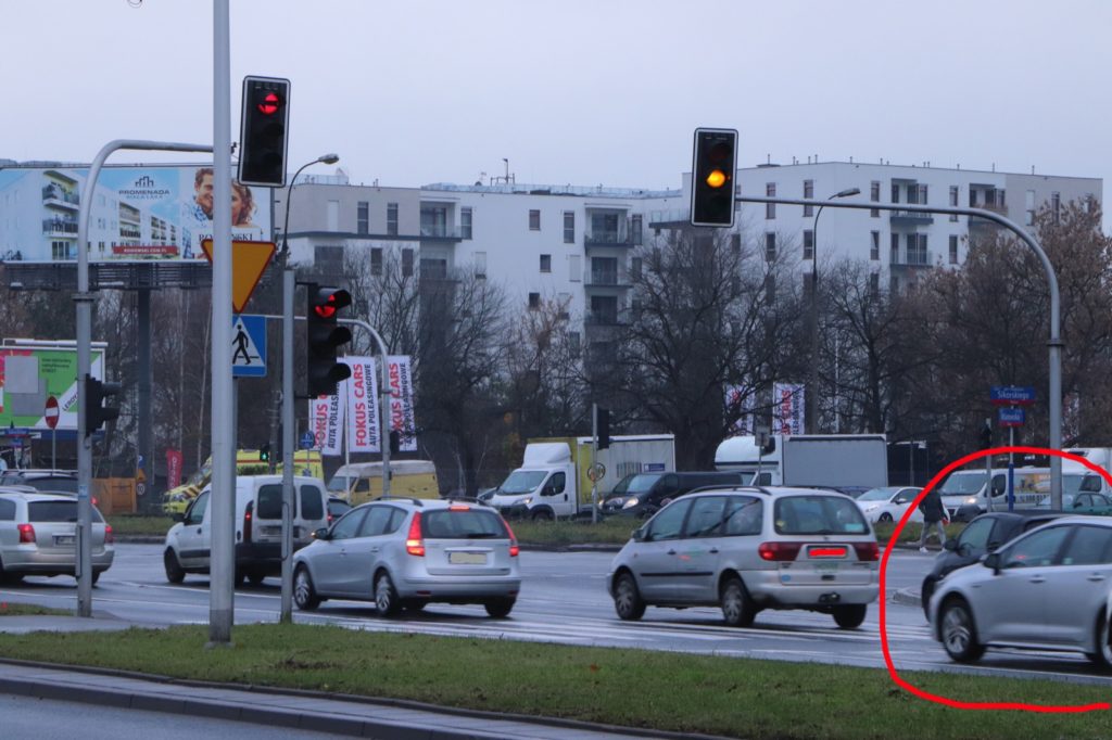 przejazd na czerwonym 
