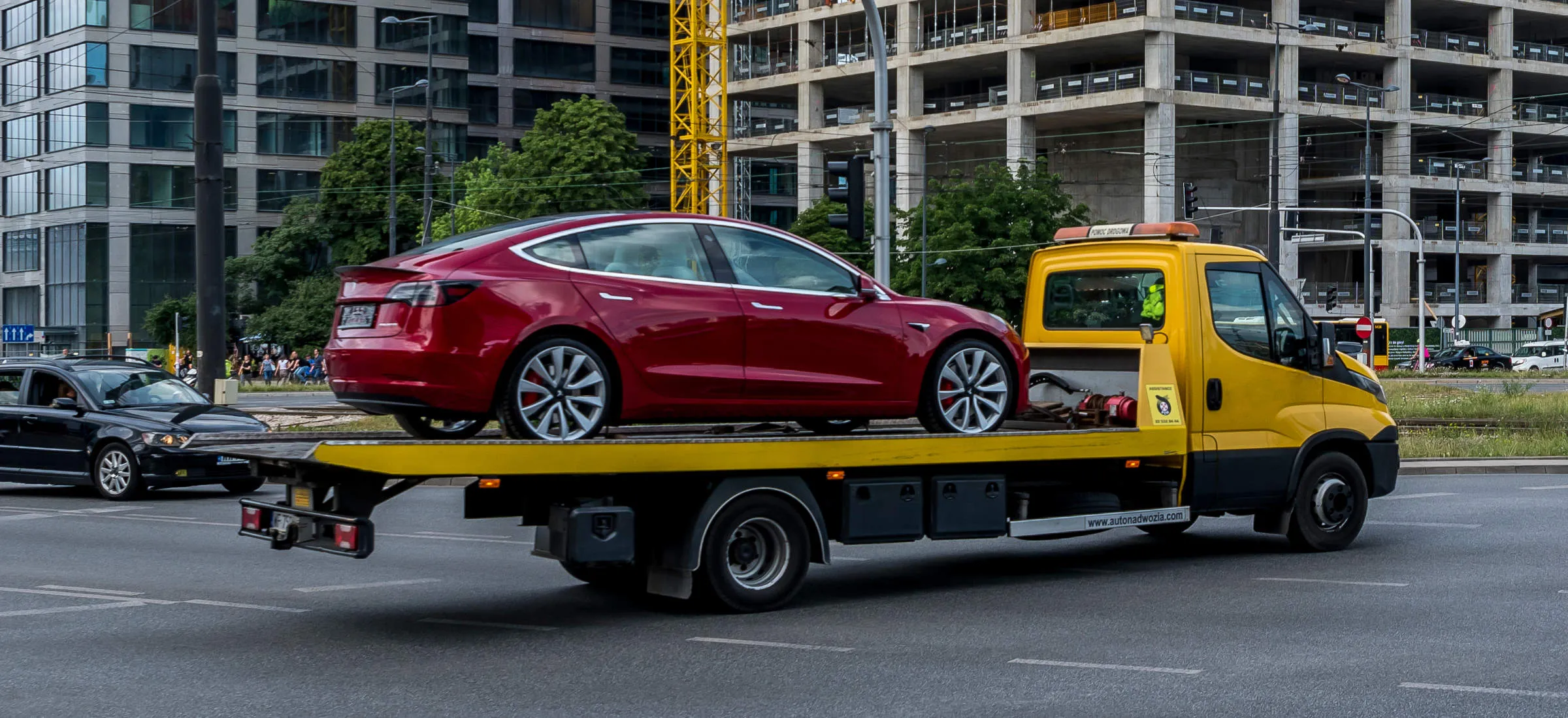 Tesla model 3 hamulce