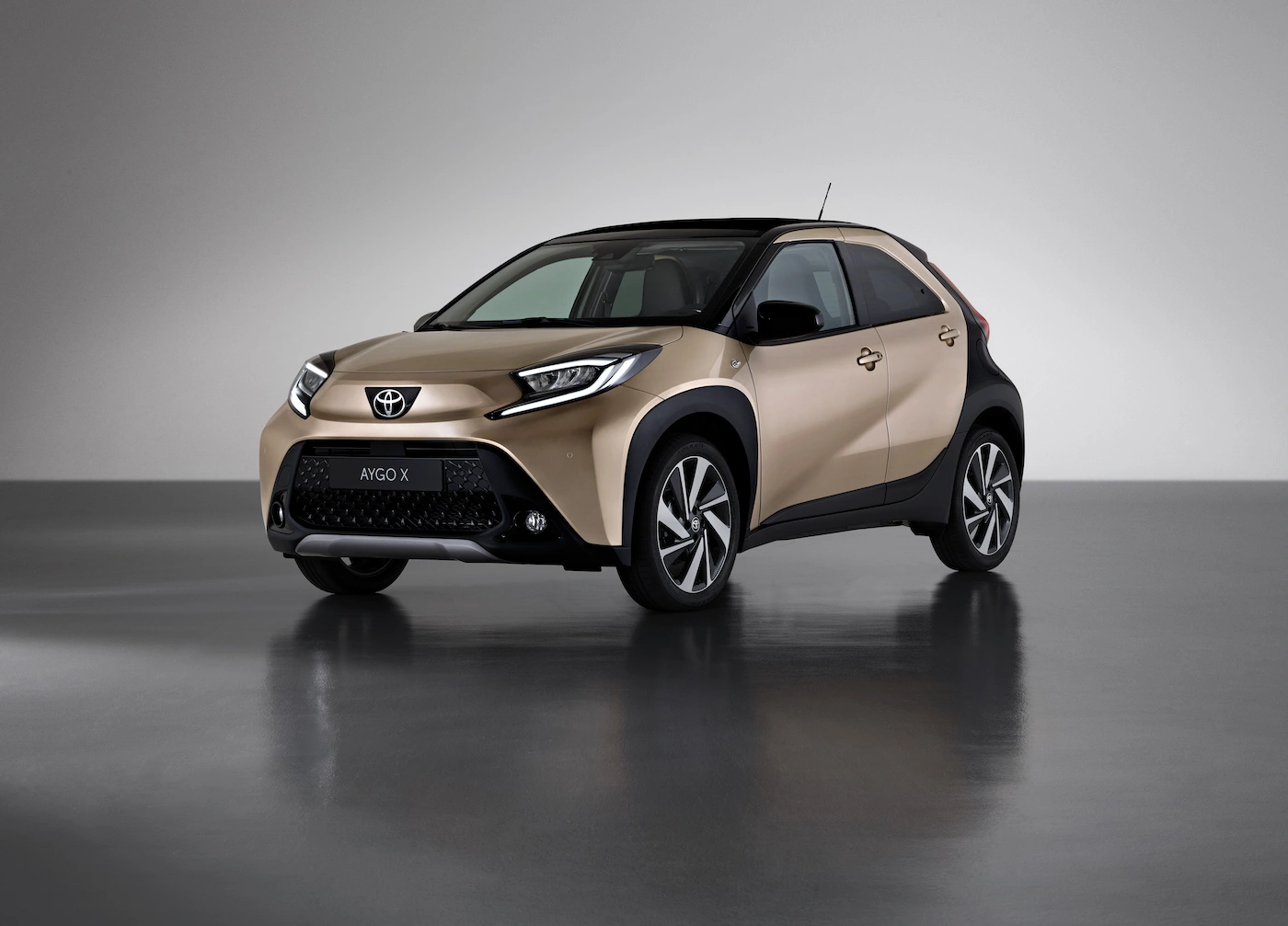 Nowa Toyota Aygo X: cena od 60 900 zł, sensowna wersja za 73 900 zł