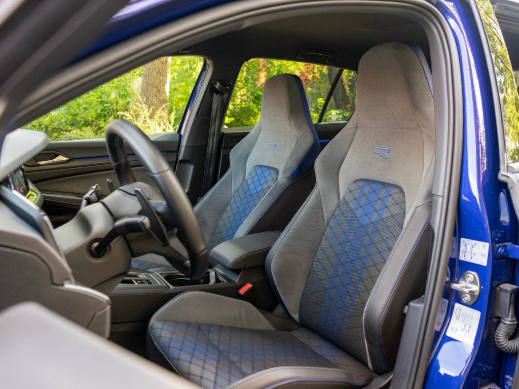 volkswagen golf r 2021 test 